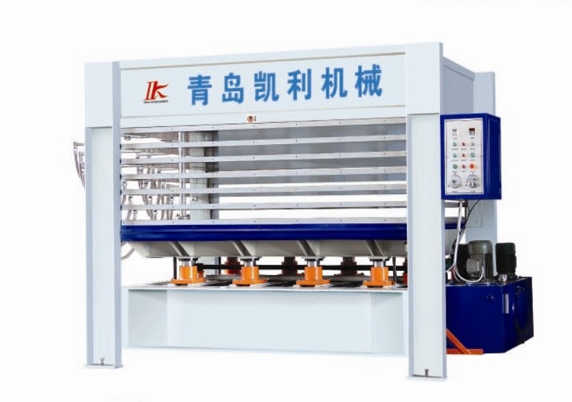 操作熱壓機(jī)時應(yīng)注意的安全事項(xiàng)